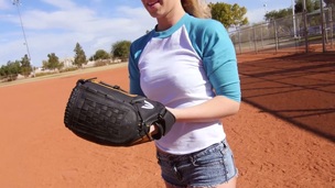 Baseball honey Bailey Brookes takes thick dong in her stretched muff